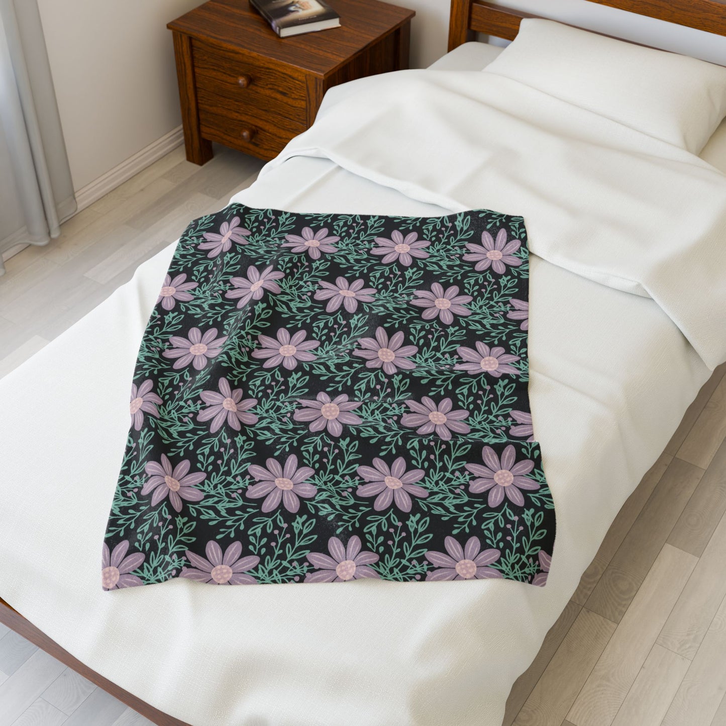 This velveteen plush blanket features a chalkboard wildflower design, giving a cozy and rustic feel to any room. Perfect for adult buyers looking to add a touch of nature to their home decor or gift during holidays, birthdays, or housewarmings.